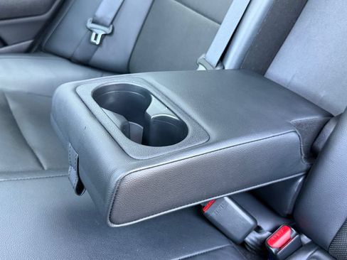 Used 2018 Kia Stinger Premium AWD/4WD image 35