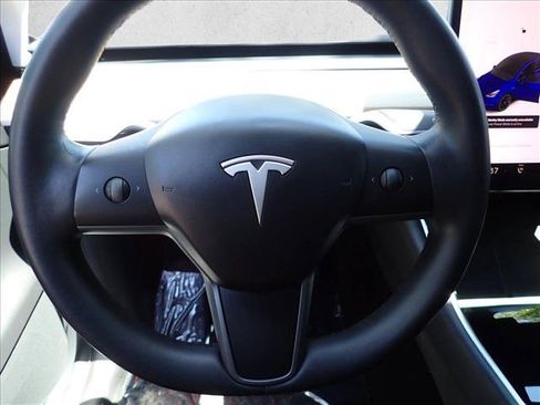 Used 2020 Tesla Model Y Long Range AWD/4WD image 13