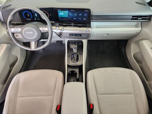 Used 2025 Hyundai Kona SEL FWD image 28