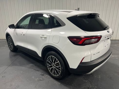 Used 2023 Ford Escape Active image 18