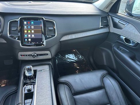 Certified 2024 Volvo XC90 T8 Ultimate w/ Protection Package Premier image 19