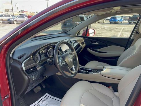 Used 2019 Buick Envision Essence image 18