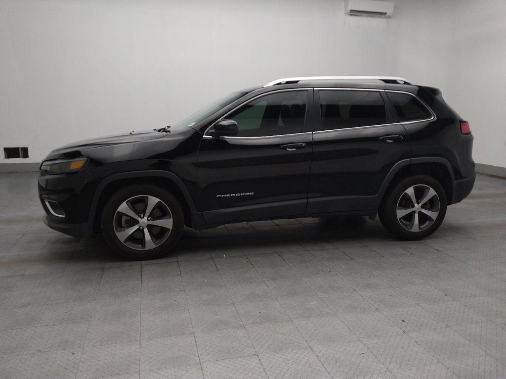 Used 2019 Jeep Cherokee Limited w/ Technology Group FWD image 2