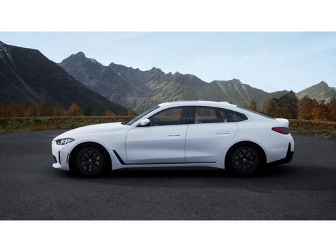 New 2026 BMW i4 eDrive40 image 4