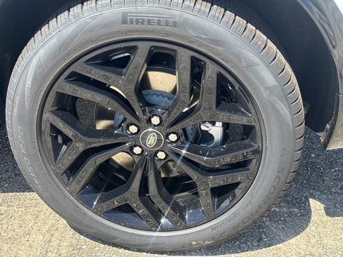 New 2026 Land Rover Discovery Sport Landmark AWD/4WD image 3