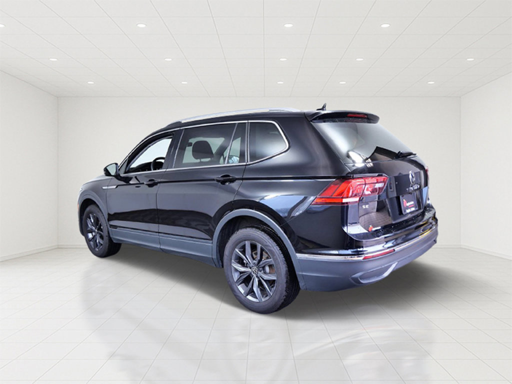 Used 2024 Volkswagen Tiguan SE AWD/4WD image 4