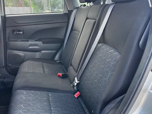 Used 2021 Mitsubishi Outlander Sport ES FWD image 15
