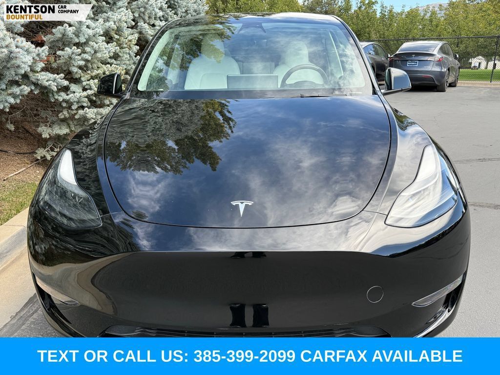 Used 2023 Tesla Model Y Long Range AWD/4WD image 2