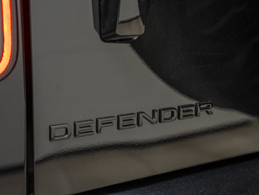 New 2026 Land Rover Defender 110 S AWD/4WD image 17
