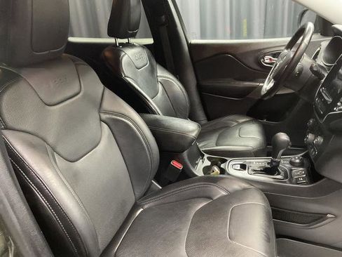 Used 2020 Jeep Cherokee Limited image 15