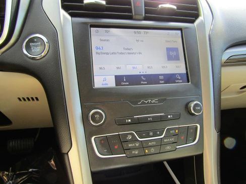Certified 2020 Ford Fusion SEL FWD image 21