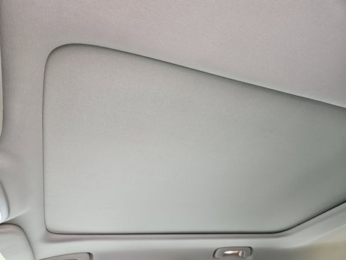 Used 2015 Jeep Grand Cherokee Overland w/ Advanced Technology Group image 32