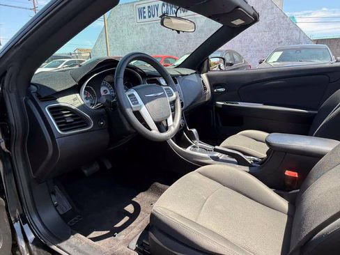 Used 2012 Chrysler 200 Touring FWD image 26