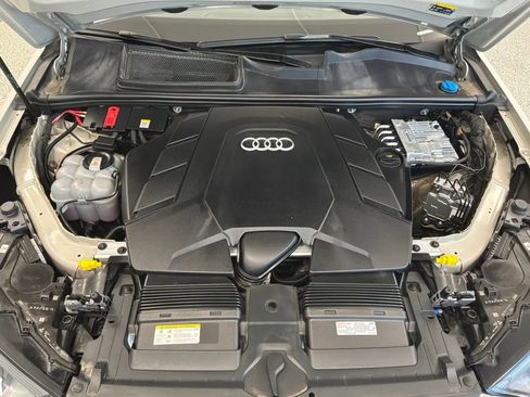 Used 2024 Audi Q7 3.0T Premium Plus AWD/4WD image 34