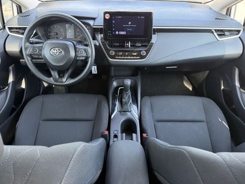 Used 2025 Toyota Corolla LE FWD image 11