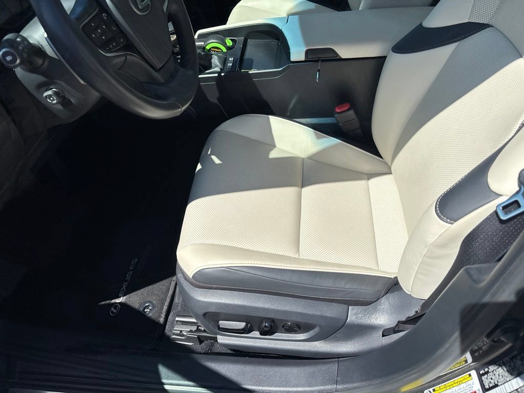 Used 2023 Lexus ES 300h w/ Premium Package FWD image 15