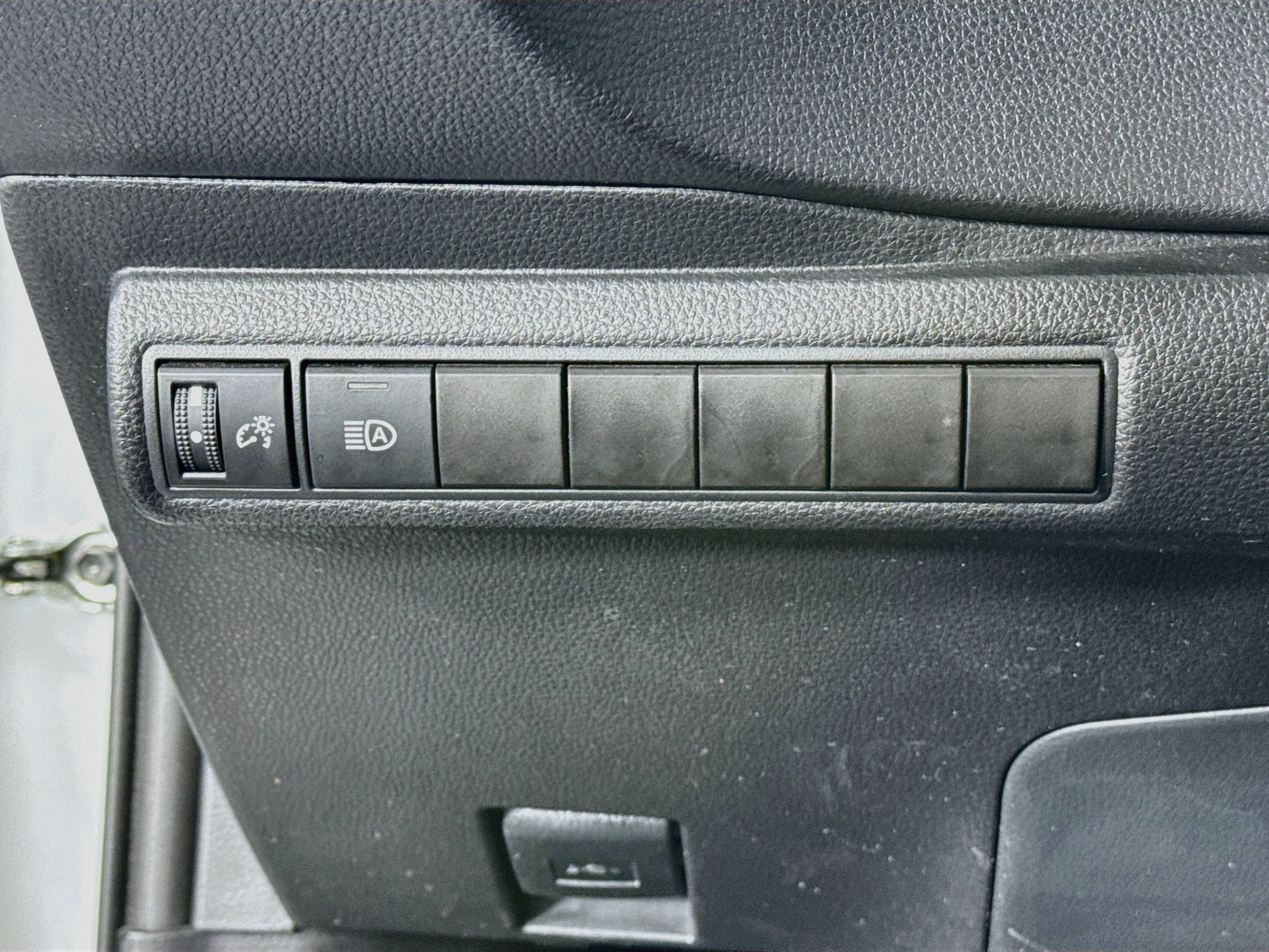 Certified 2024 Toyota Corolla XSE FWD image 10