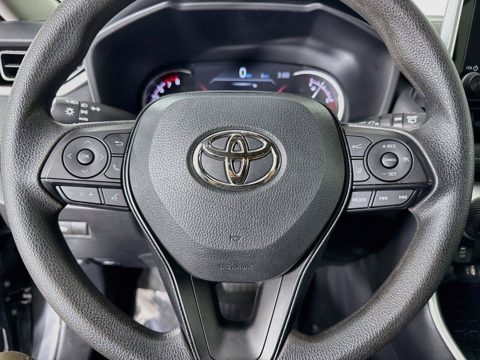 Certified 2025 Toyota RAV4 XLE AWD/4WD image 15