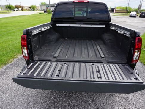 Used 2020 Nissan Frontier SV w/ Midnight Edition Floor Mats AWD/4WD image 20