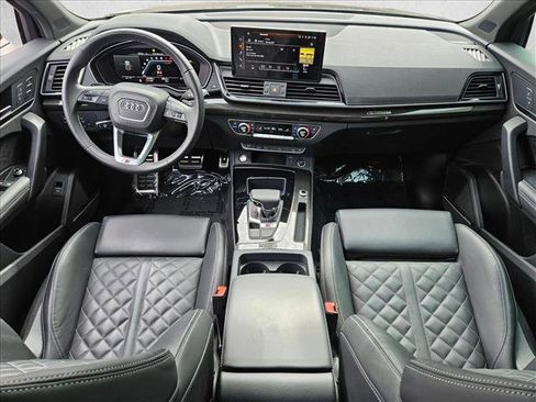 Used 2024 Audi SQ5 Premium Plus image 16