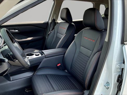 New 2026 Nissan Rogue SV AWD/4WD image 16