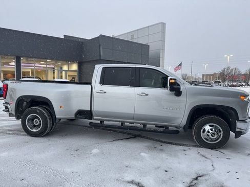 Used 2020 Chevrolet Silverado 3500 LTZ w/ LTZ Plus Package image 4