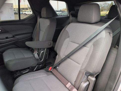 Certified 2023 Chevrolet Traverse LT image 24