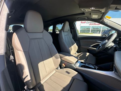 New 2025 Audi Q5 Premium Plus image 32