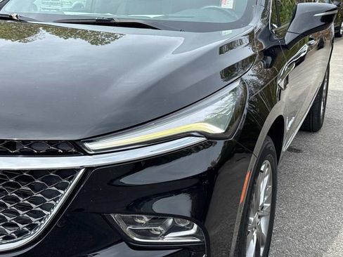 Used 2023 Buick Enclave Avenir w/ Avenir Technology Package image 10