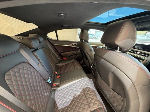 Used 2025 Genesis G70 3.3T Advanced w/ Sport Prestige Package AWD/4WD image 17