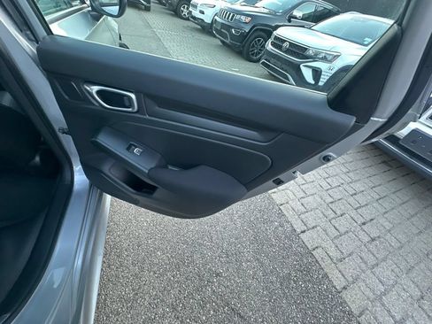 Used 2024 Honda Civic Sport image 28