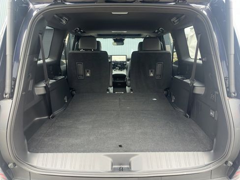 Used 2024 Lexus GX 550 image 42