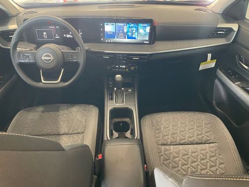 Used 2026 Nissan Kicks SV w/ Cold Weather Package AWD/4WD image 10