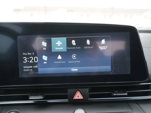 Certified 2025 Hyundai Elantra SEL image 34