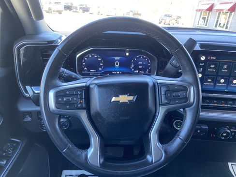 Used 2022 Chevrolet Silverado 1500 LT w/ Safety Package image 19