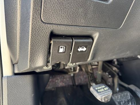 Used 2013 Nissan Altima 2.5 SV image 31