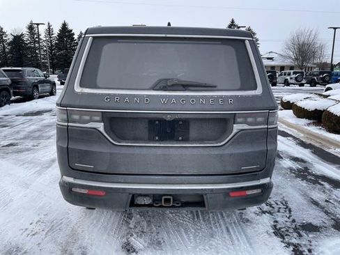 Used 2022 Jeep Grand Wagoneer Series III image 4