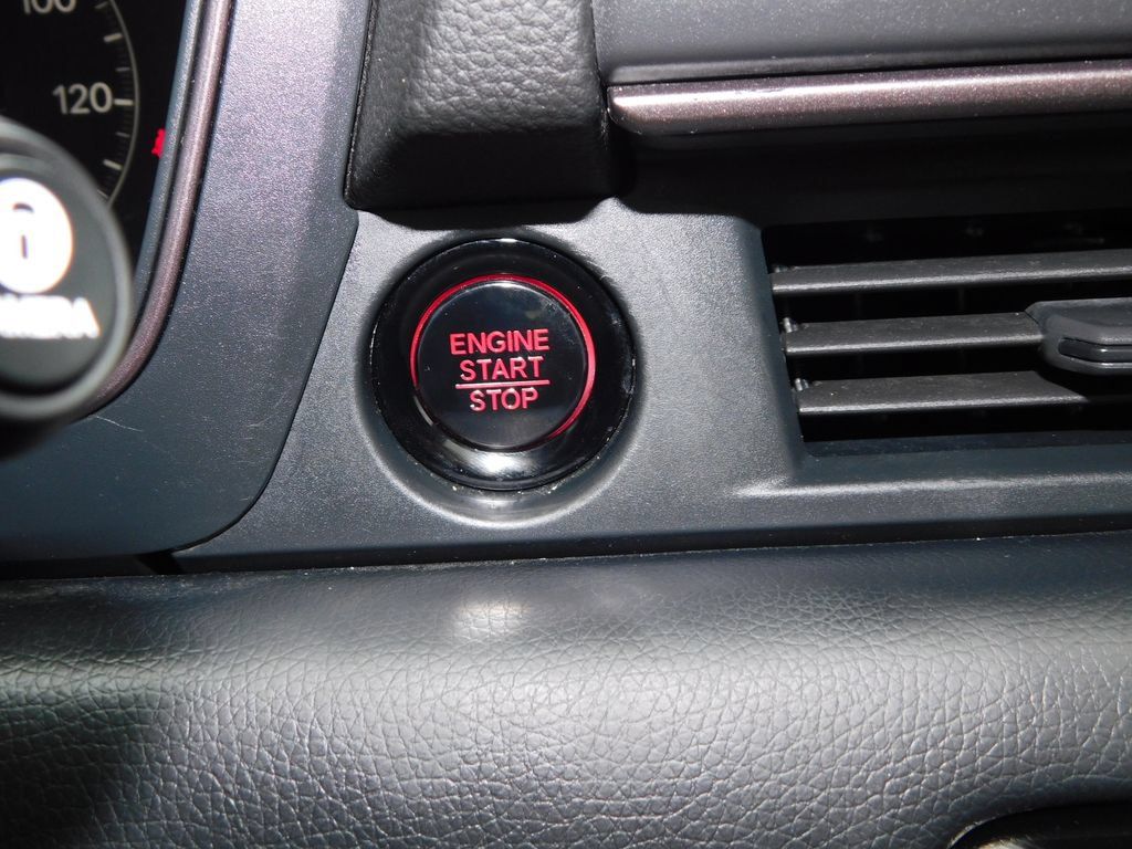 Used 2023 Honda Pilot TrailSport image 45