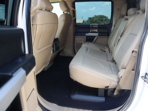 Used 2019 Ford F250 Lariat w/ Chrome Package AWD/4WD image 15
