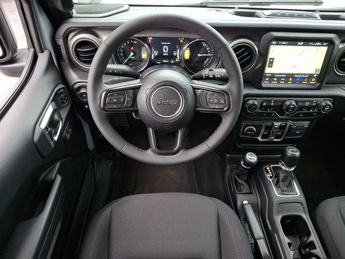 Used 2023 Jeep Wrangler Unlimited w/ Cold Weather Group AWD/4WD image 11