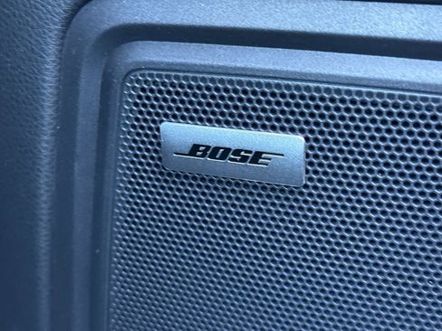 Used 2024 Porsche Macan image 35