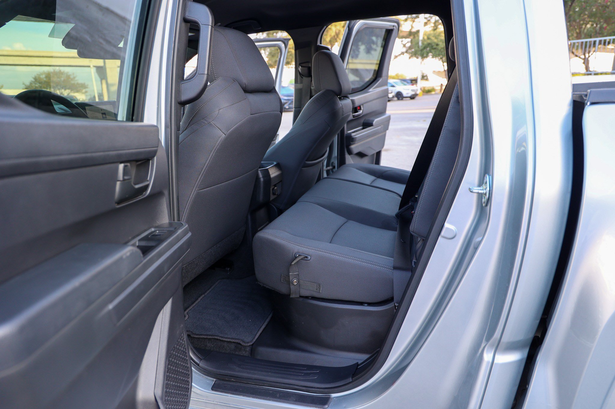 Certified 2025 Toyota Tacoma SR AWD/4WD image 34