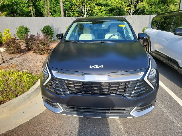 Used 2024 Kia Sportage EX FWD image 2