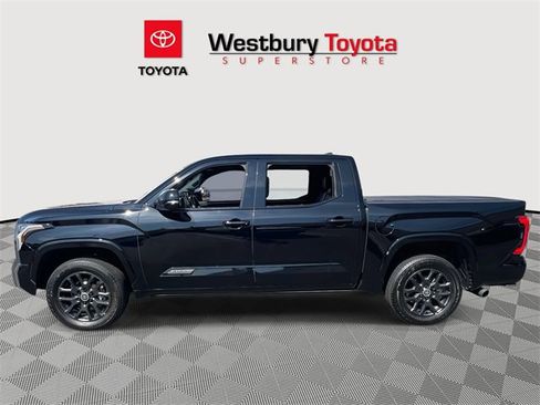 Used 2024 Toyota Tundra Platinum image 11