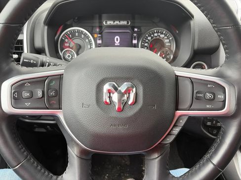 Used 2023 RAM 1500 Big Horn AWD/4WD image 32
