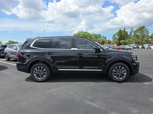 New 2025 Kia Telluride LX image 9