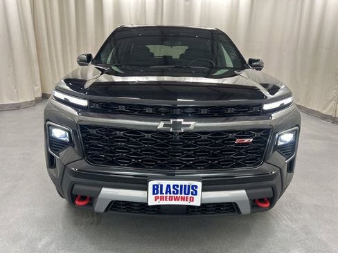 Used 2024 Chevrolet Traverse Z71 image 8