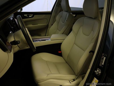 Used 2021 Volvo XC60 T8 Inscription Expression w/ Premium Package AWD/4WD image 11