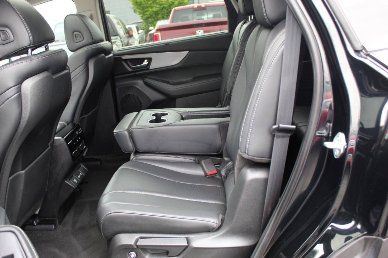 Used 2024 Acura MDX w/ Technology Package AWD/4WD image 13