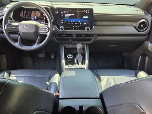 Used 2023 Chevrolet Colorado Trail Boss w/ Technology Package AWD/4WD image 12